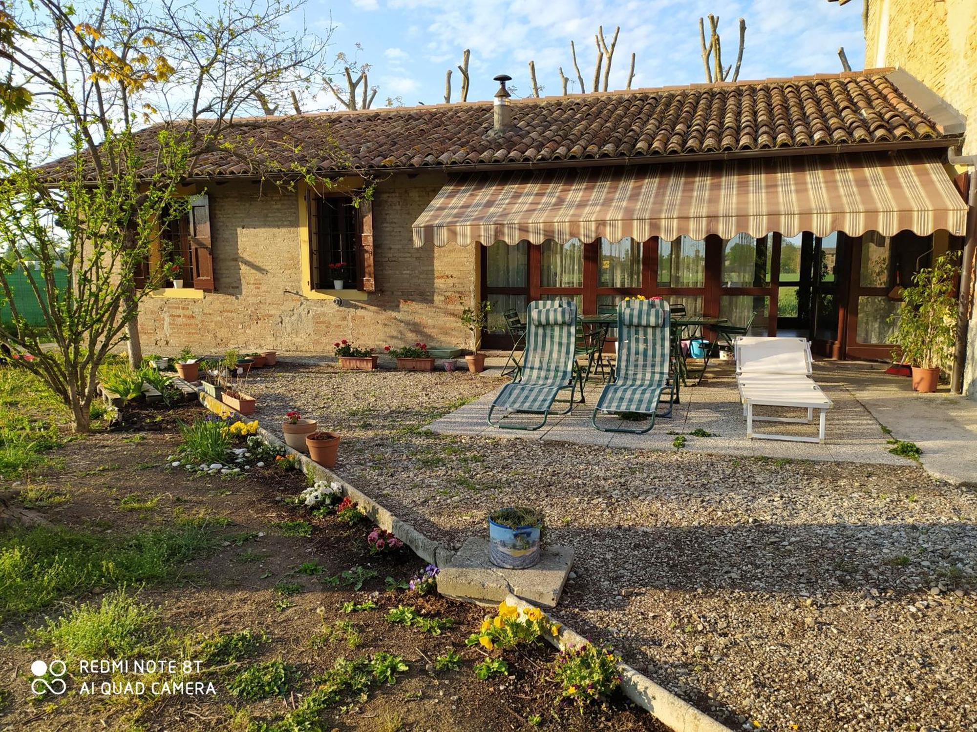 Bed and Breakfast La Rosa Selvatica Ravarino Екстер'єр фото